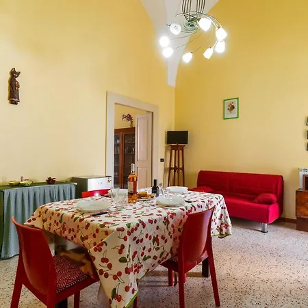 Apartment Central House 1 *
