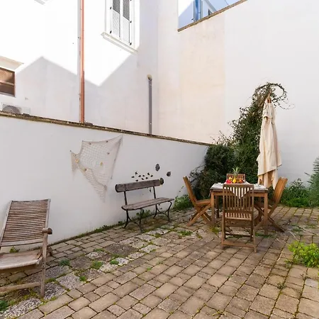 Central House 1 Apartment Gallipoli
