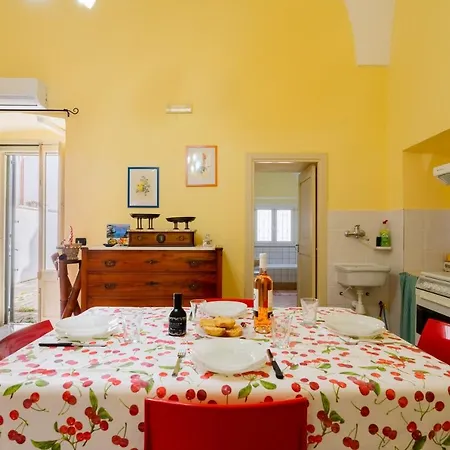 Central House 1 Apartment Gallipoli